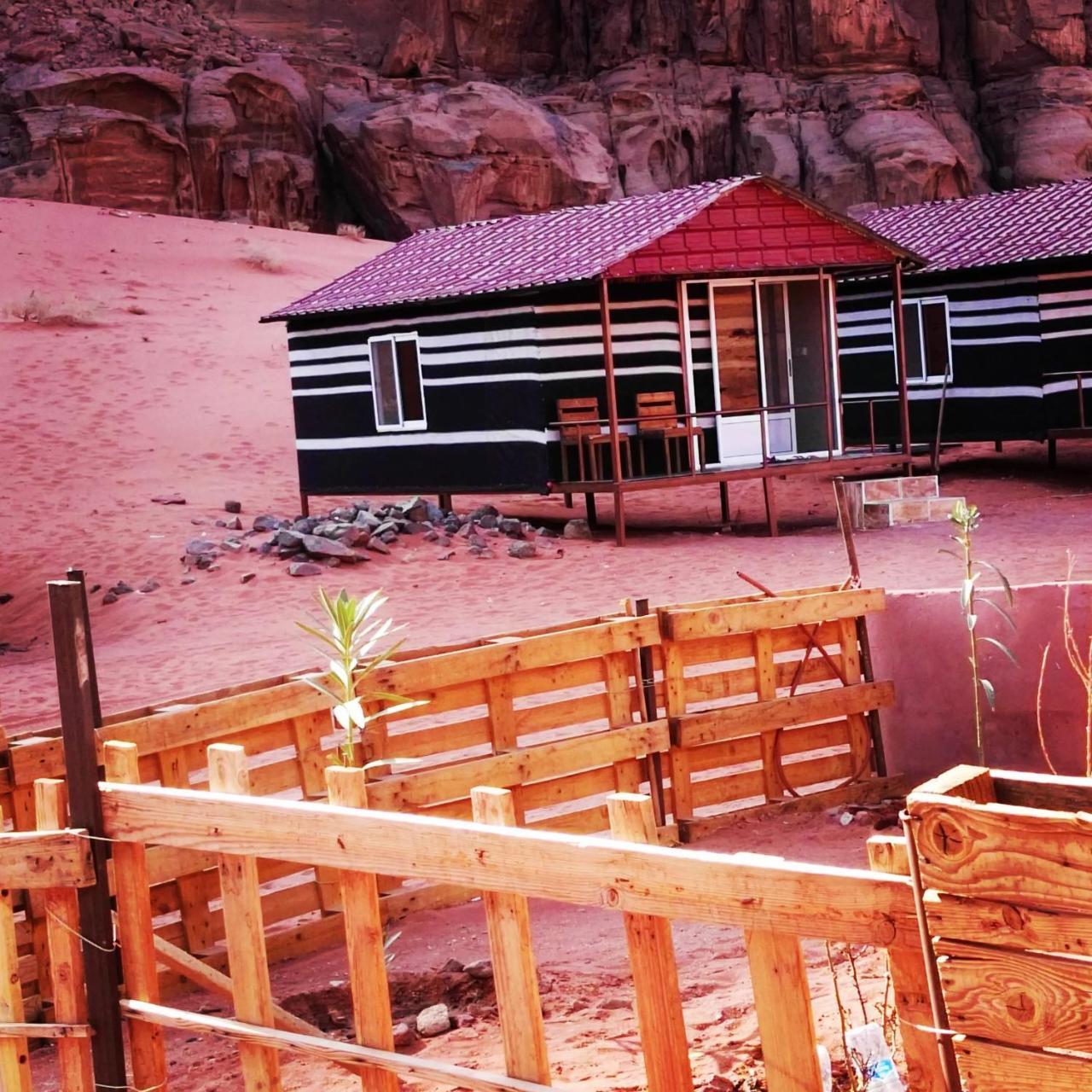 ホテルRainbow Camp ワディ ・ラム エクステリア 写真